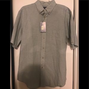 Roundtree and Yorke Men’s Dress Shirt
